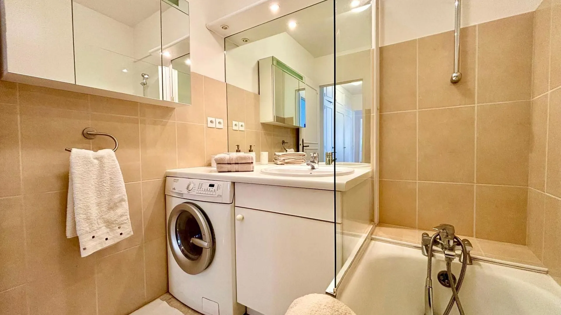L'Appartement Nicolo Paris Daire